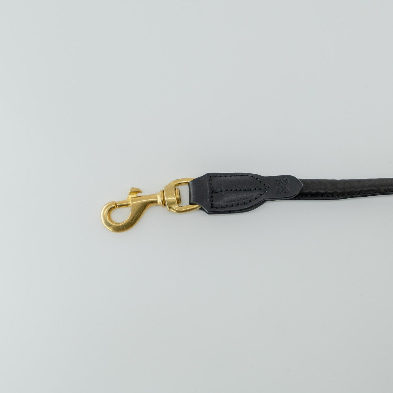 Rolled Leather Lead in Black
